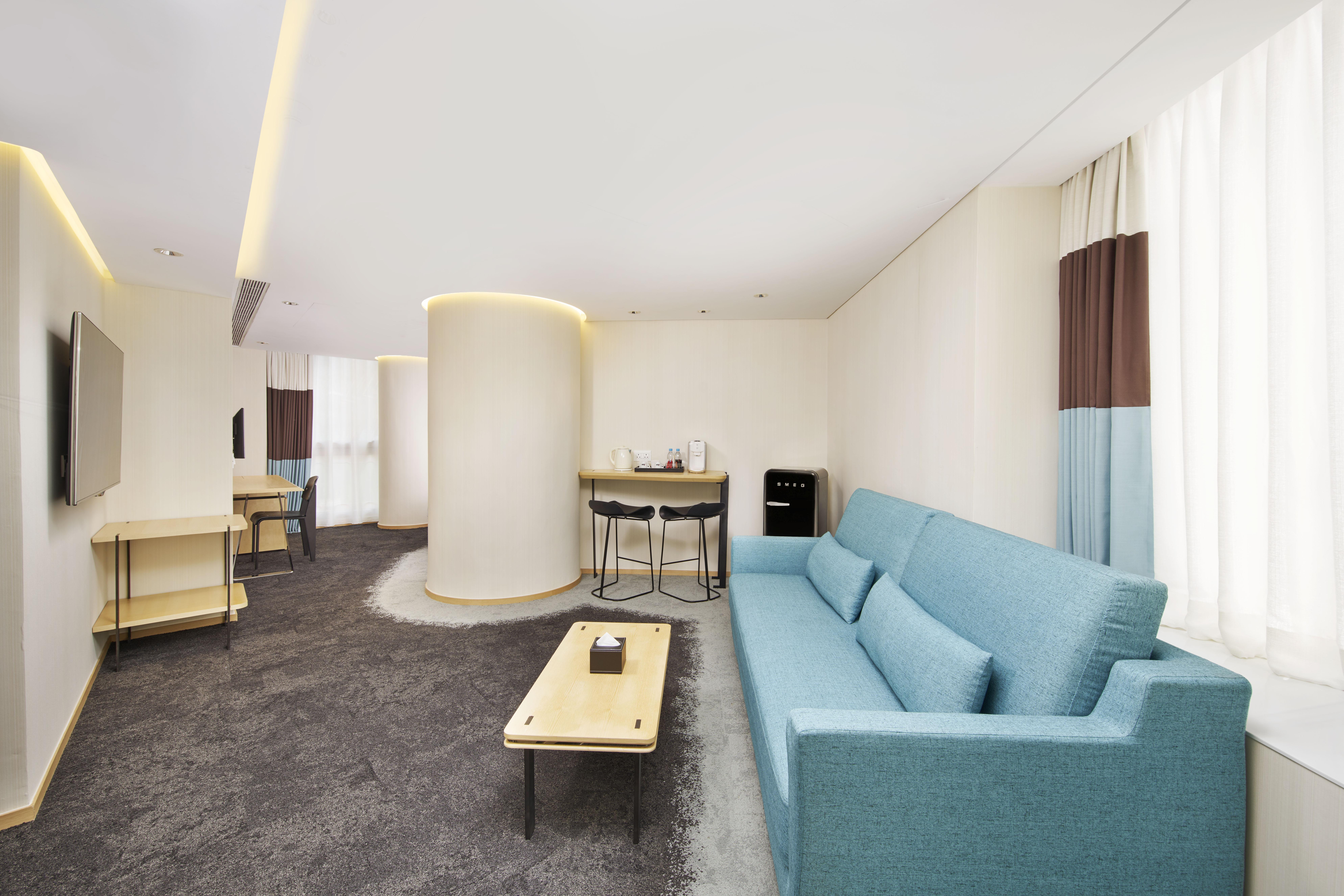 Hotel 108, Гонконг Экстерьер фото